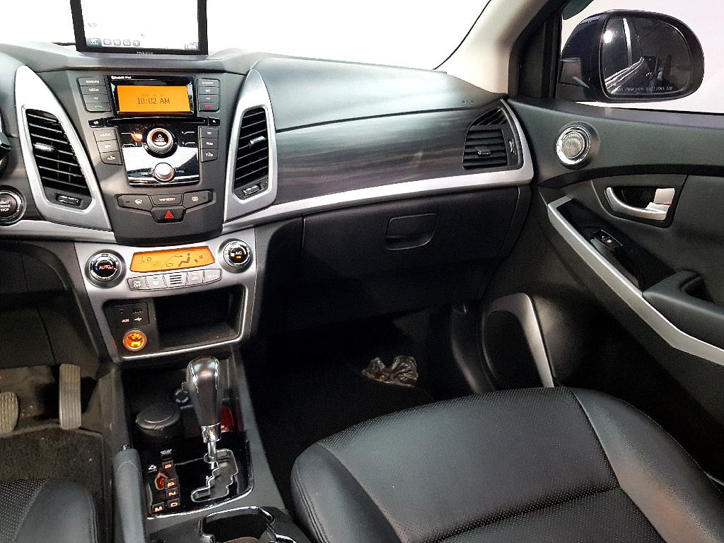 Ssangyong Korando - Vista 12