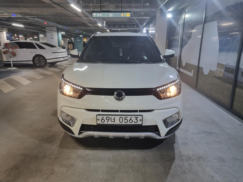 Ssangyong Tivoli - Vista 2