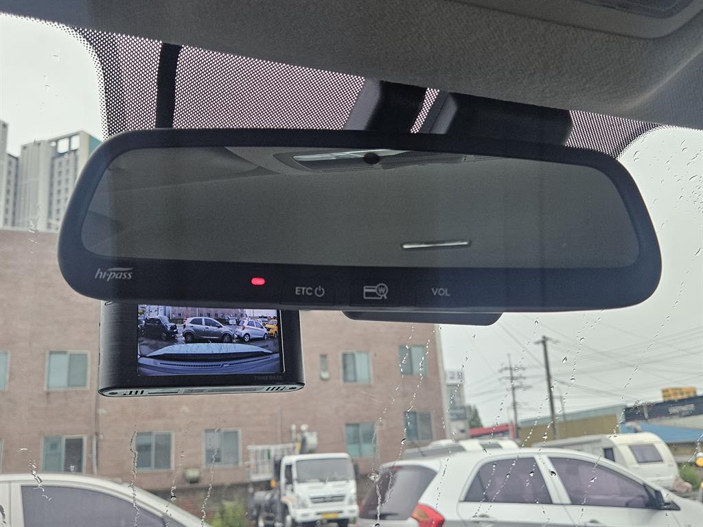 HYUNDAI Venue - Vista 11