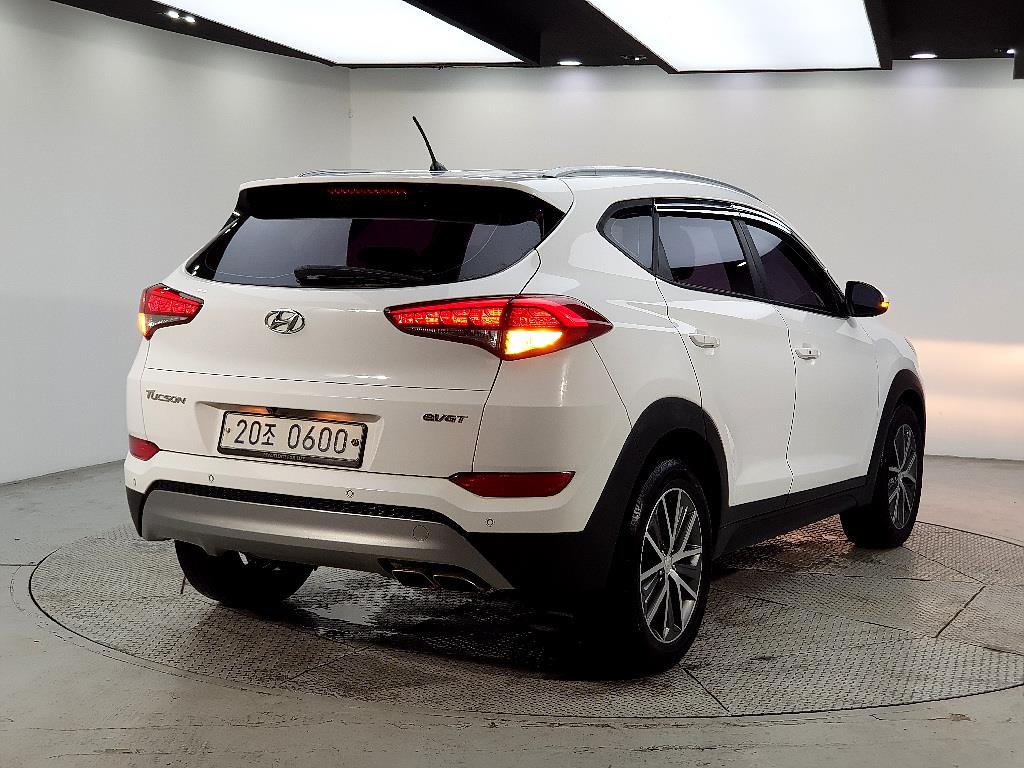 HYUNDAI Tucson - Vista 6