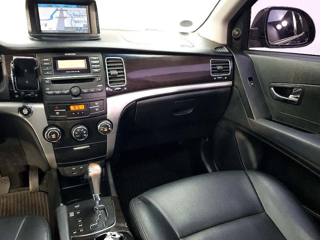 Ssangyong Korando - Vista 11