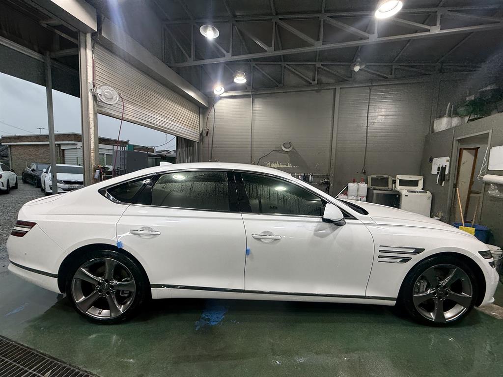 Genesis G80 - Vista 3