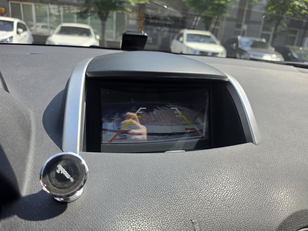 SAMSUNG QM5 - Vista 6