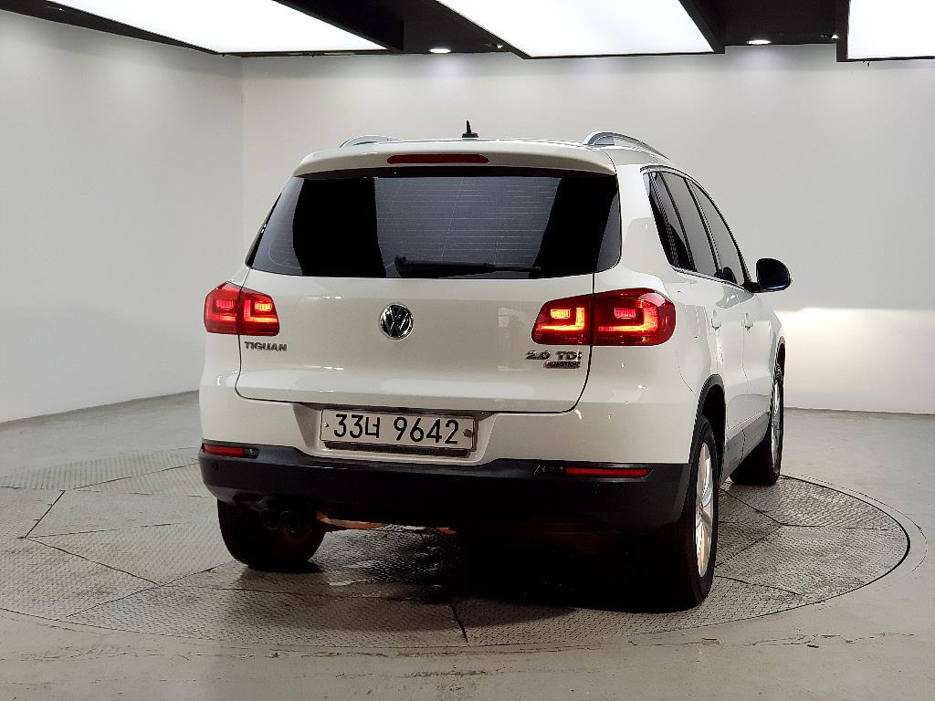 Volkswagen Tiguan - Vista 3