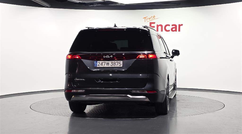 KIA Carnival - Vista 6