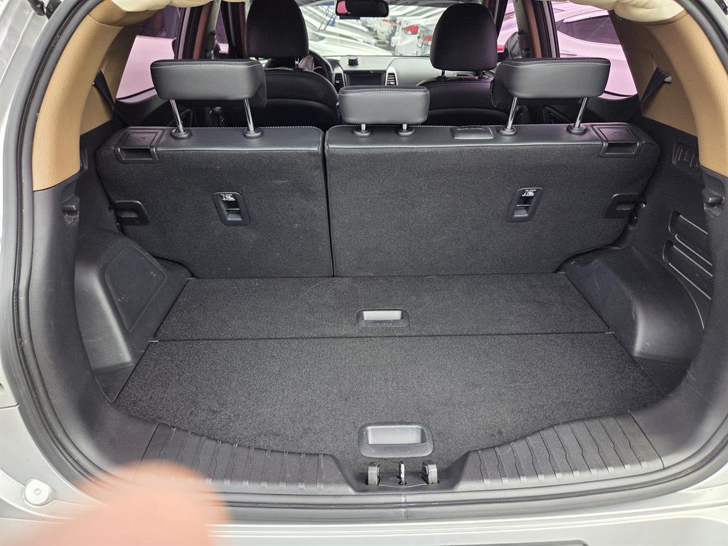 Ssangyong Tivoli 2017 Plateado - Importación desde Corea - HF Imports Iquique - Foto 13
