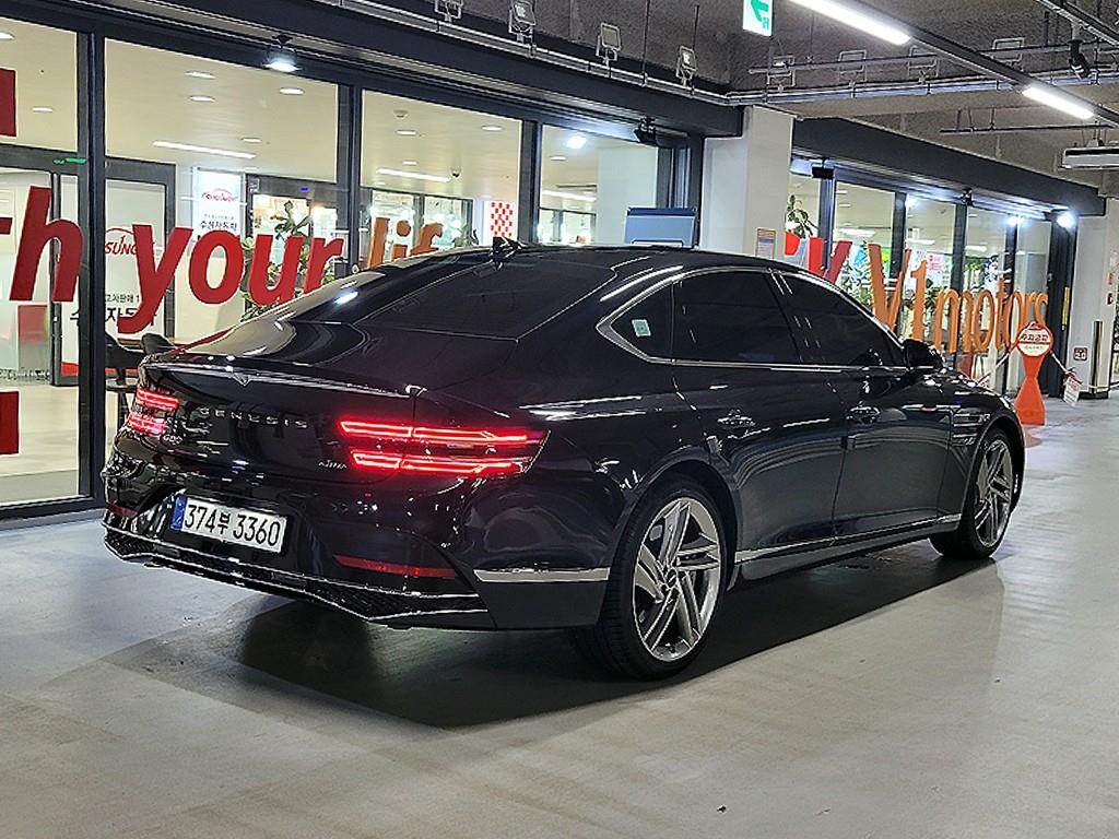 Genesis G80 - Vista 6