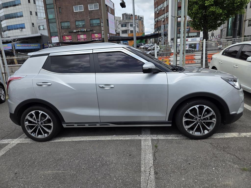 Ssangyong Tivoli - Vista 6