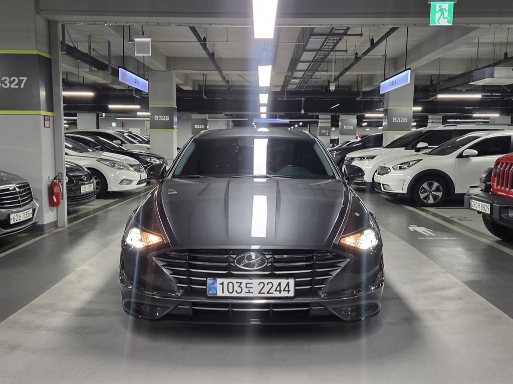HYUNDAI Sonata - Vista 2