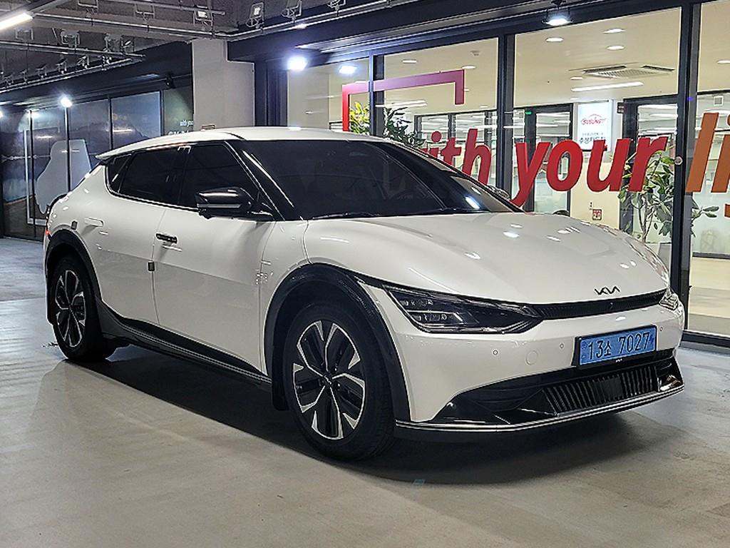 KIA EV6 2022 Blanco - Importación desde Corea - HF Imports Iquique - Foto 1