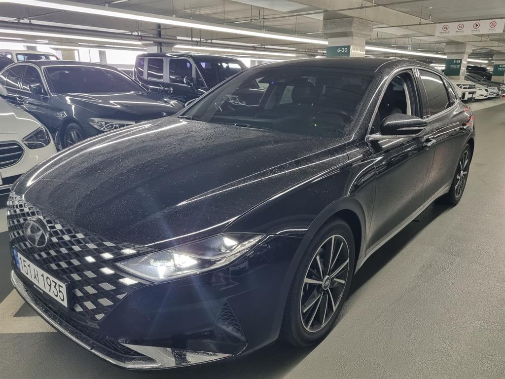 HYUNDAI Grandeur - Vista 2