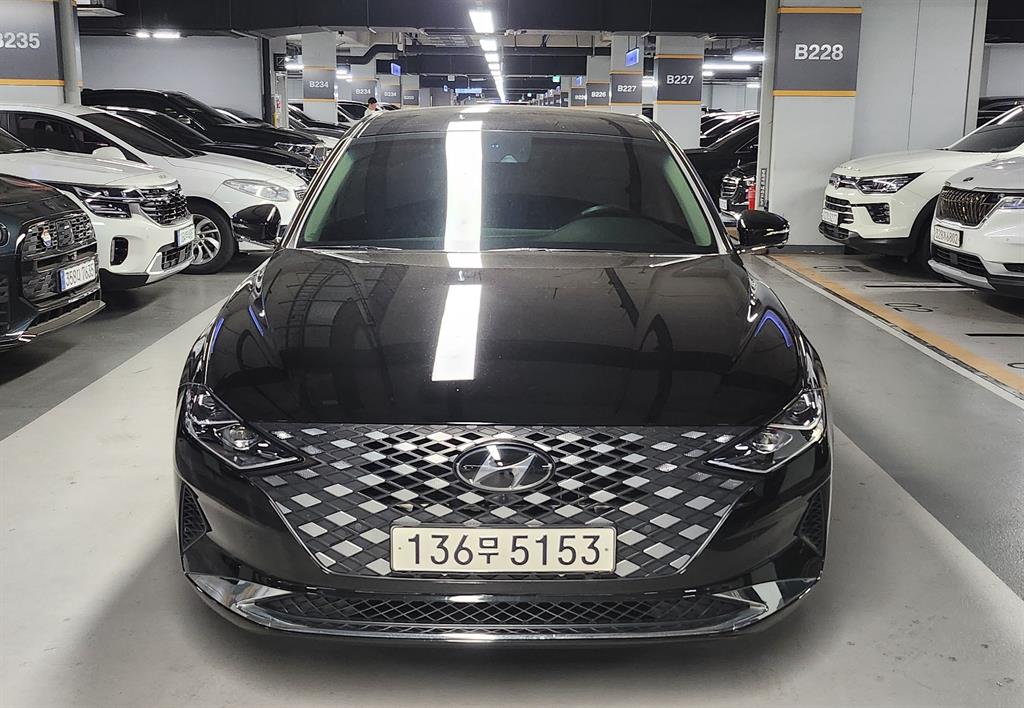 HYUNDAI Grandeur 2021 Negro - Importación desde Corea - HF Imports Iquique - Foto 1