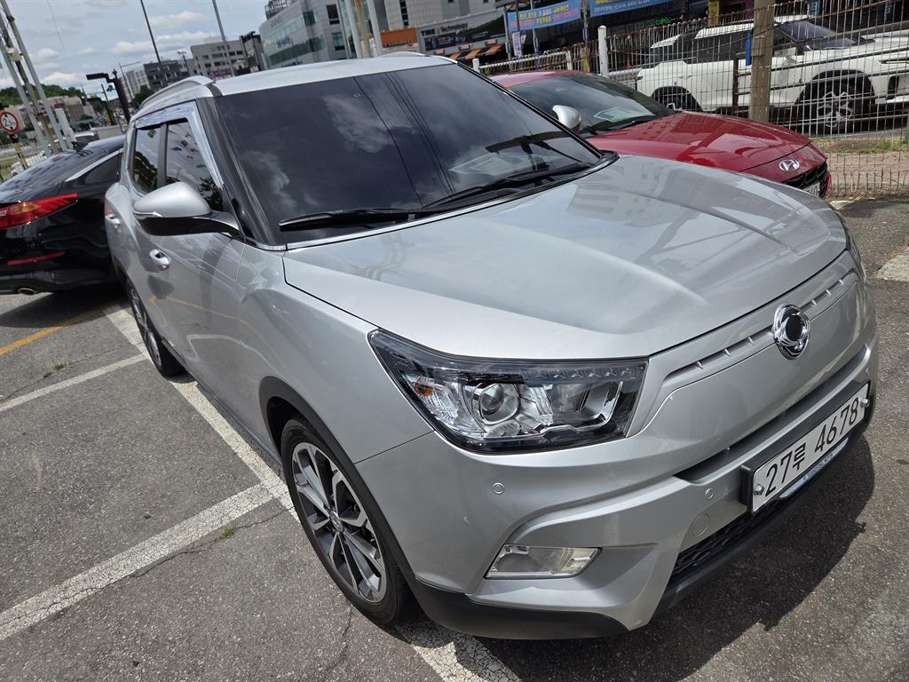 Ssangyong Tivoli - Vista 2