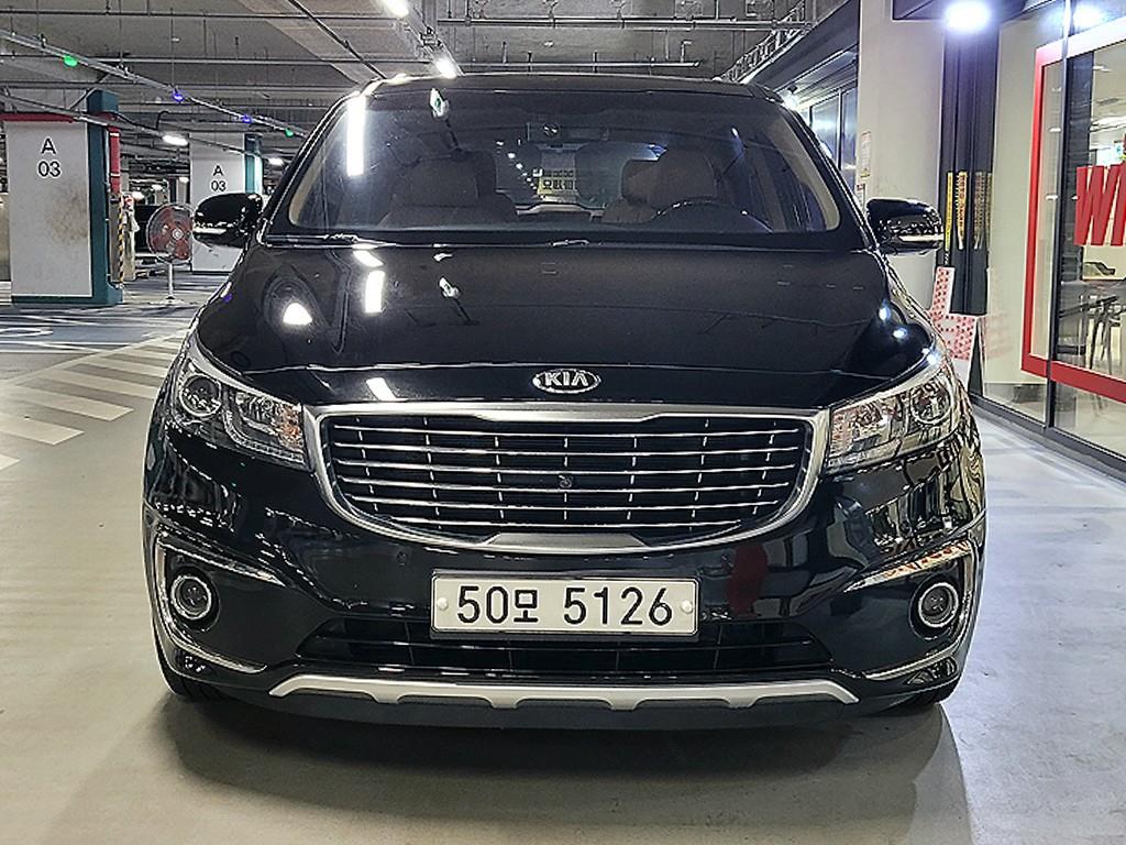 KIA Carnival - Vista 2