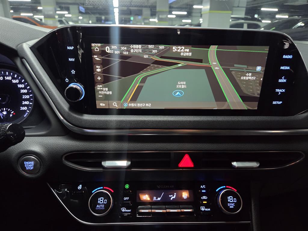 HYUNDAI Sonata - Vista 12