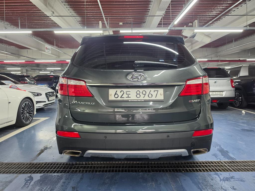 HYUNDAI Maxcruz - Vista 6