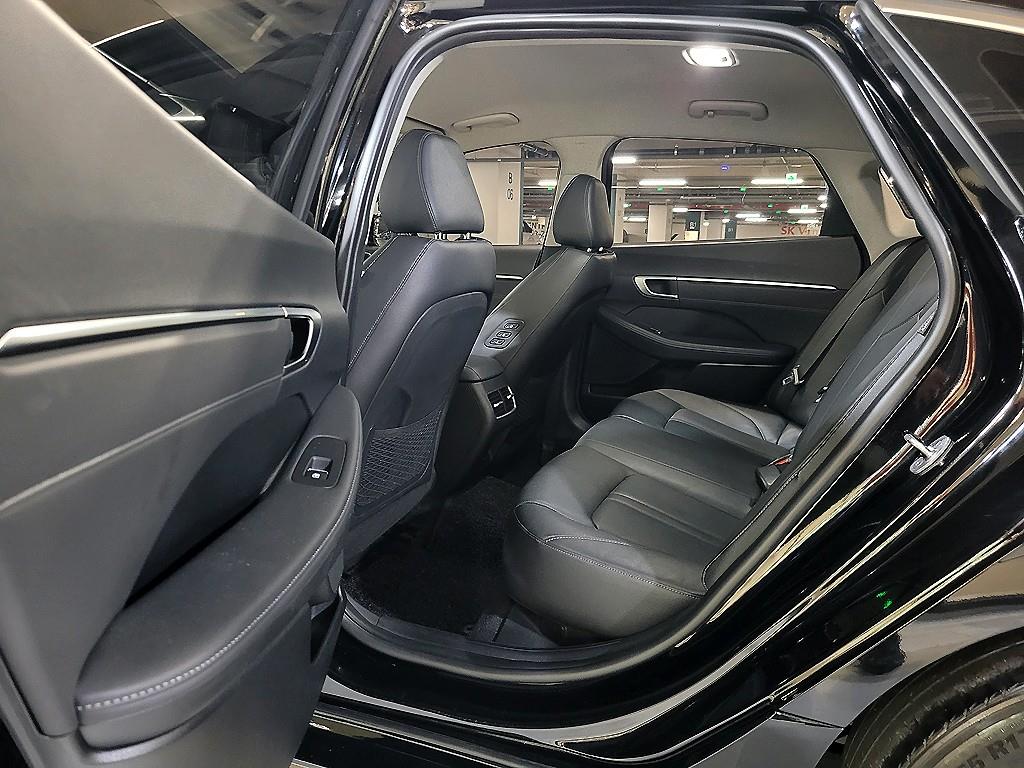 HYUNDAI Sonata - Vista 10