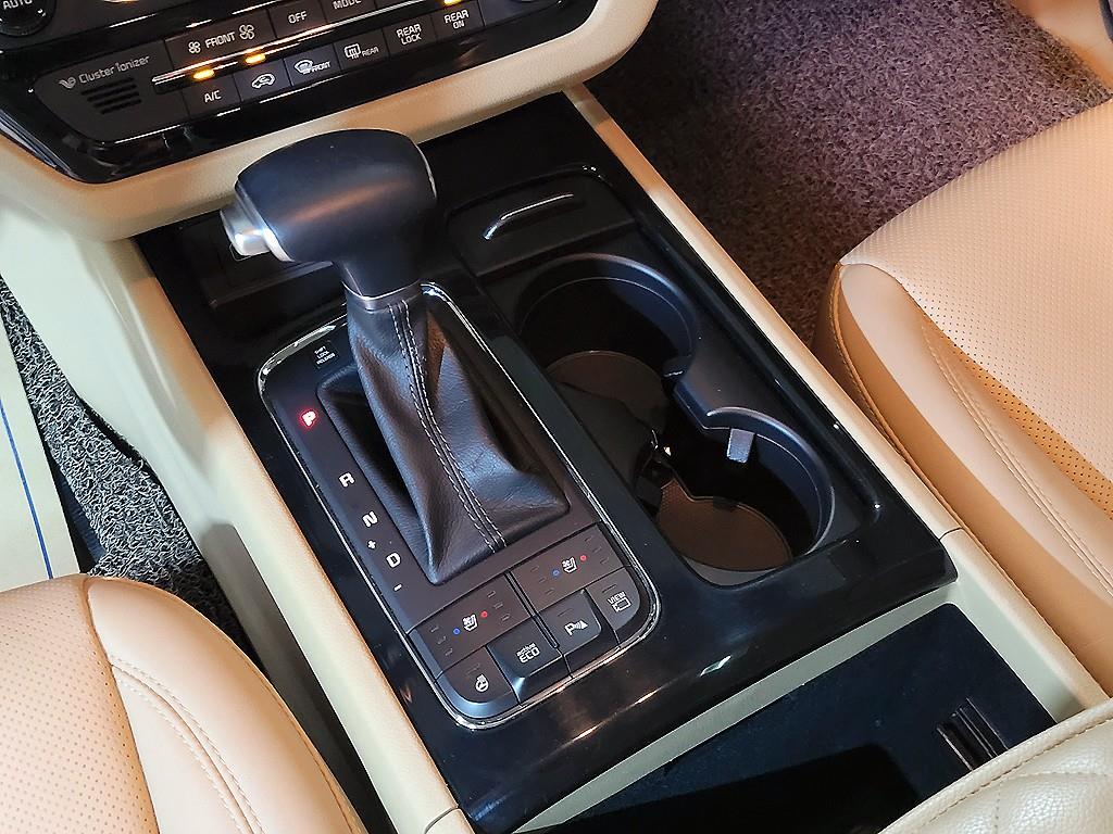 KIA Carnival 2017 Negro - Importación desde Corea - HF Imports Iquique - Foto 14