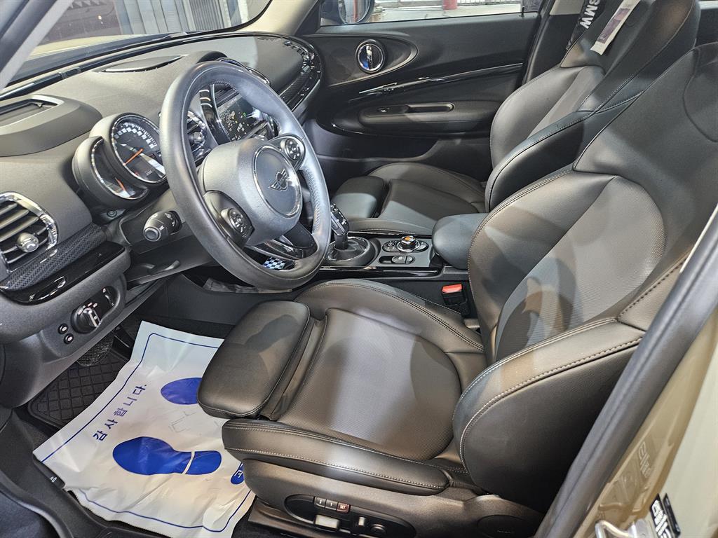 Mini Clubman - Vista 6
