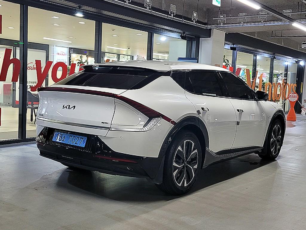 KIA EV6 - Vista 6