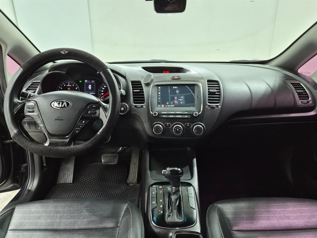 KIA K3 - Vista 9