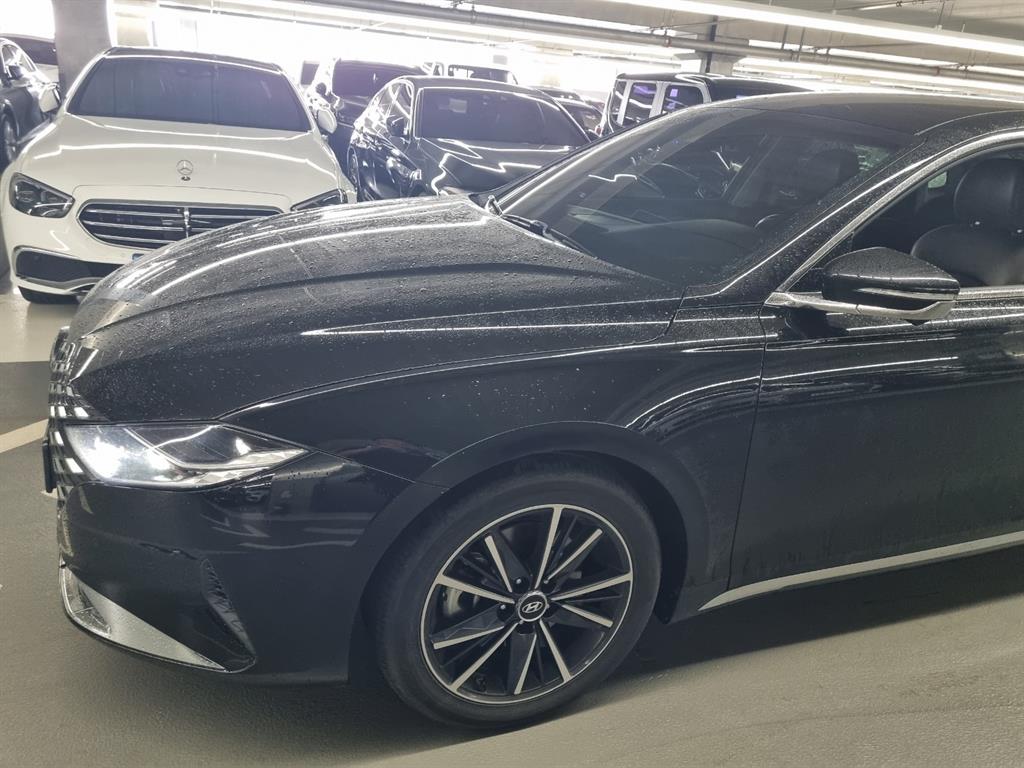 HYUNDAI Grandeur - Vista 3