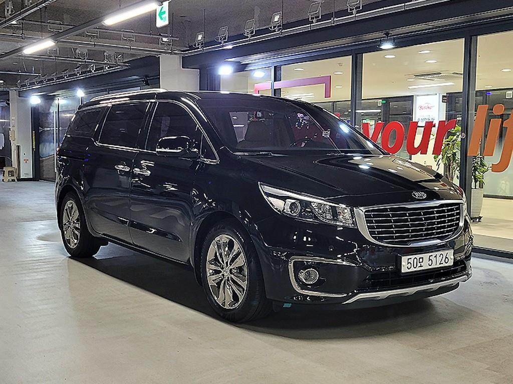 KIA Carnival 2017 Negro - Importación desde Corea - HF Imports Iquique - Foto 1