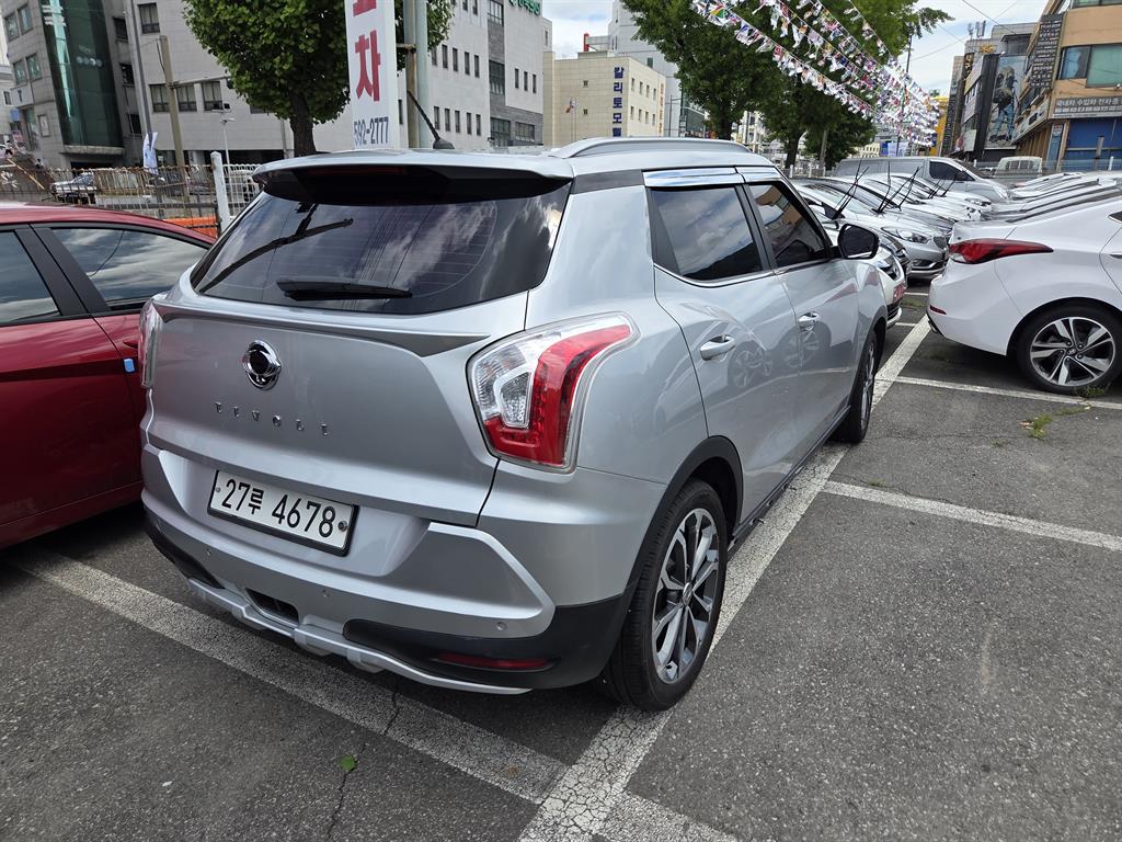 Ssangyong Tivoli - Vista 7