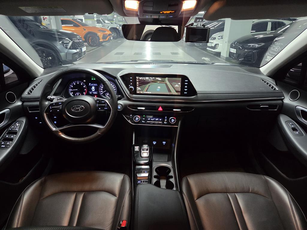 HYUNDAI Sonata - Vista 8