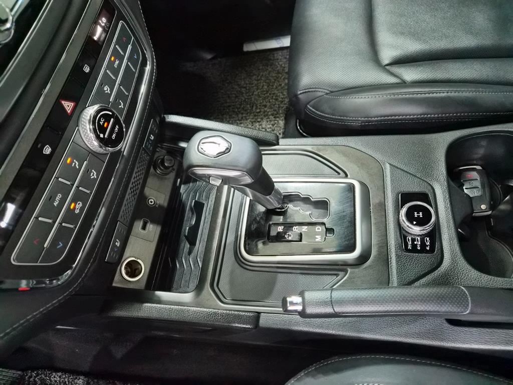 Ssangyong Rexton 2019 Blanco - Importación desde Corea - HF Imports Iquique - Foto 18