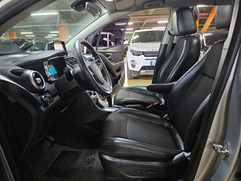 Chevrolet Trax 2015 Plateado - Importación desde Corea - HF Imports Iquique - Foto 16