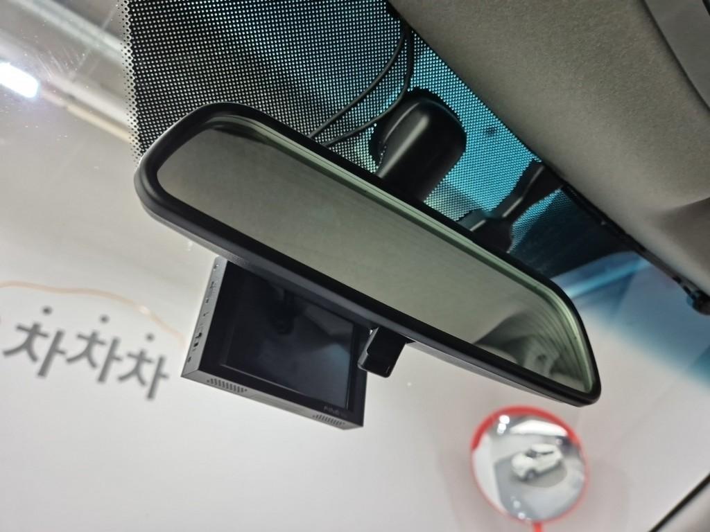 Ssangyong Tivoli - Vista 10