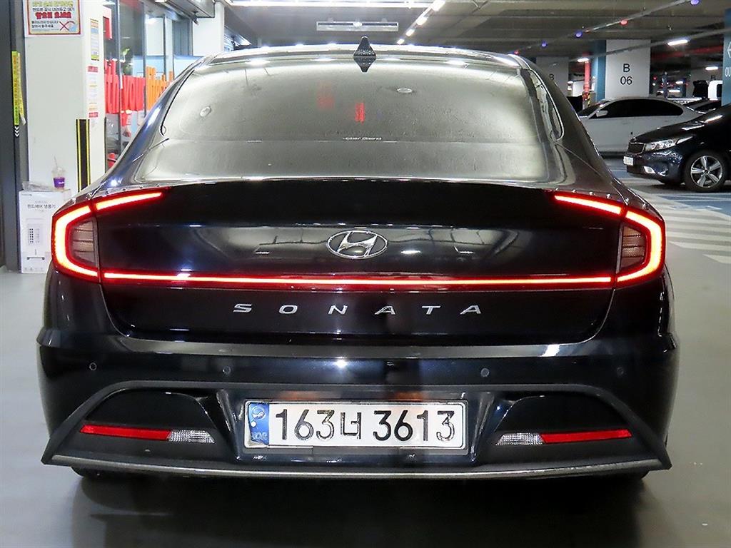 HYUNDAI Sonata - Vista 5
