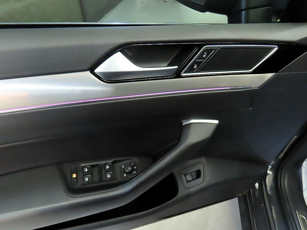 Volkswagen Arteon 2018 Gris - Importación desde Corea - HF Imports Iquique - Foto 17