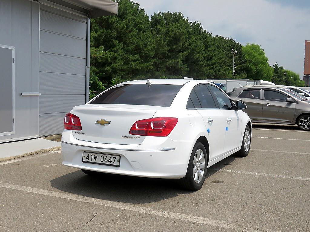 Chevrolet Cruise - Vista 4