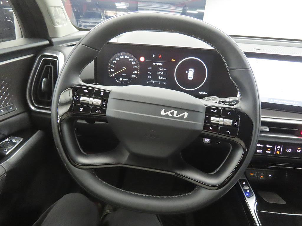 KIA Sorento - Vista 8