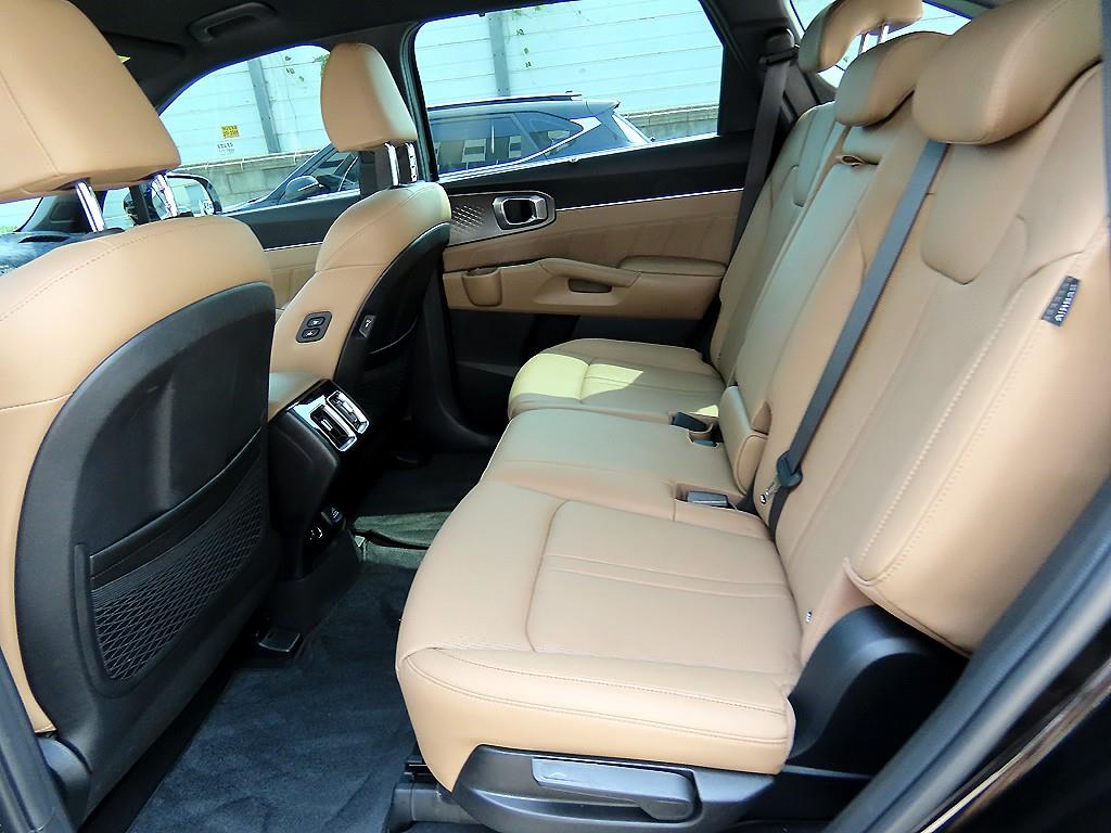 KIA Sorento - Vista 6