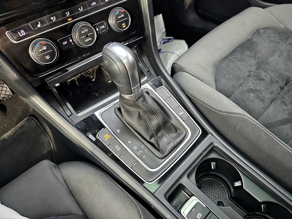 Volkswagen Golf 2015 Blanco - Importación desde Corea - HF Imports Iquique - Foto 15