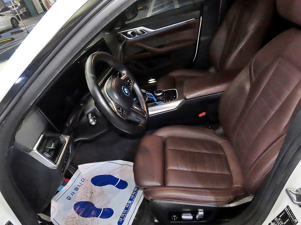 BMW i4 - Vista 6