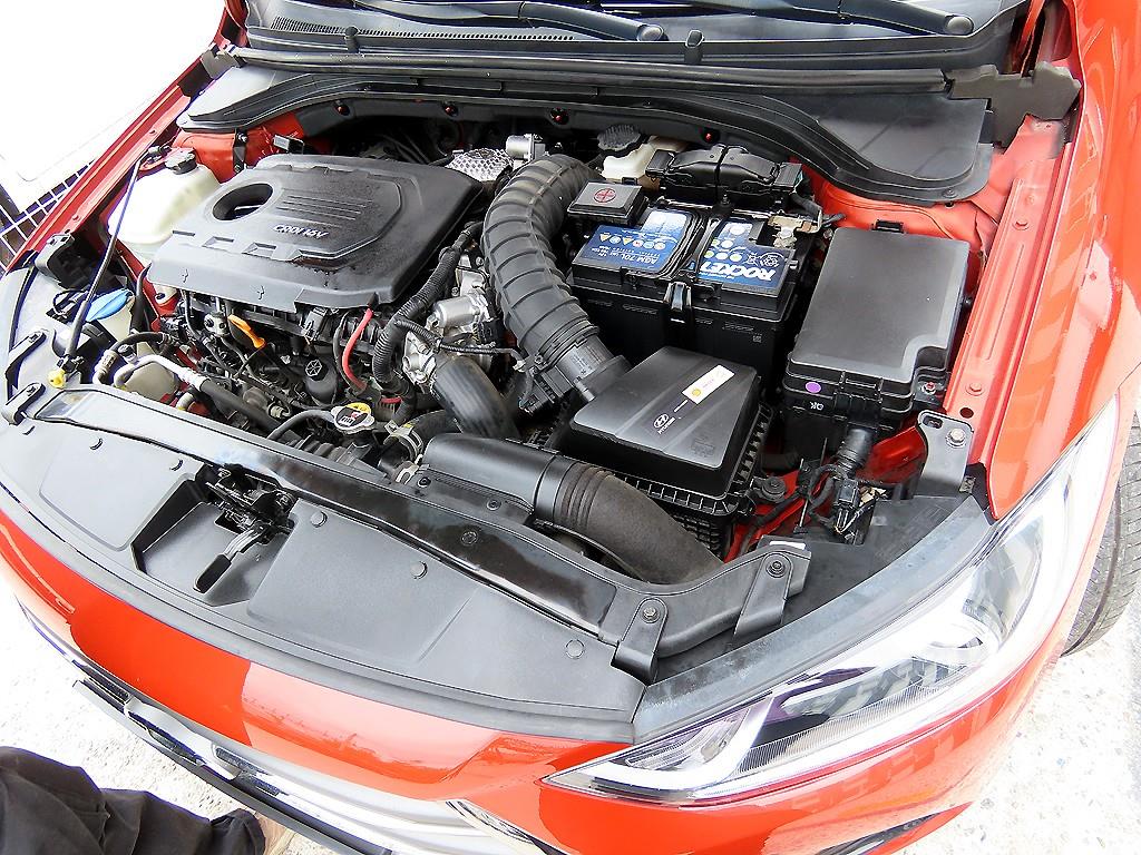 HYUNDAI Avante 2016 Rojo - Importación desde Corea - HF Imports Iquique - Foto 19