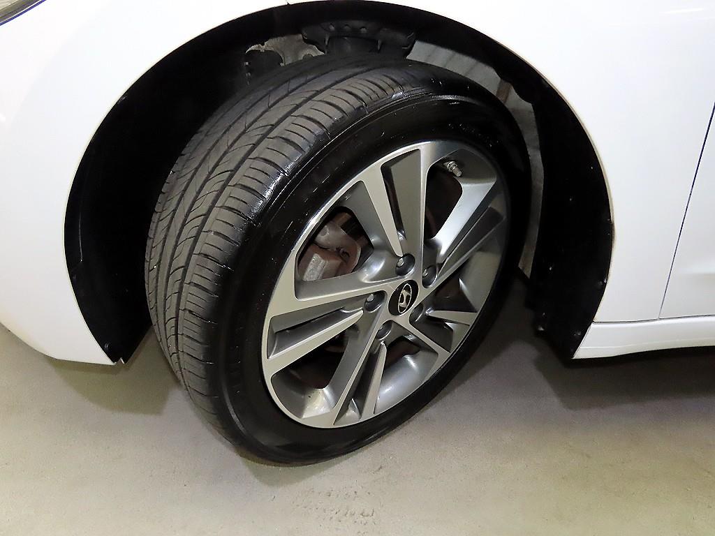 HYUNDAI Avante 2016 Blanco - Importación desde Corea - HF Imports Iquique - Foto 16