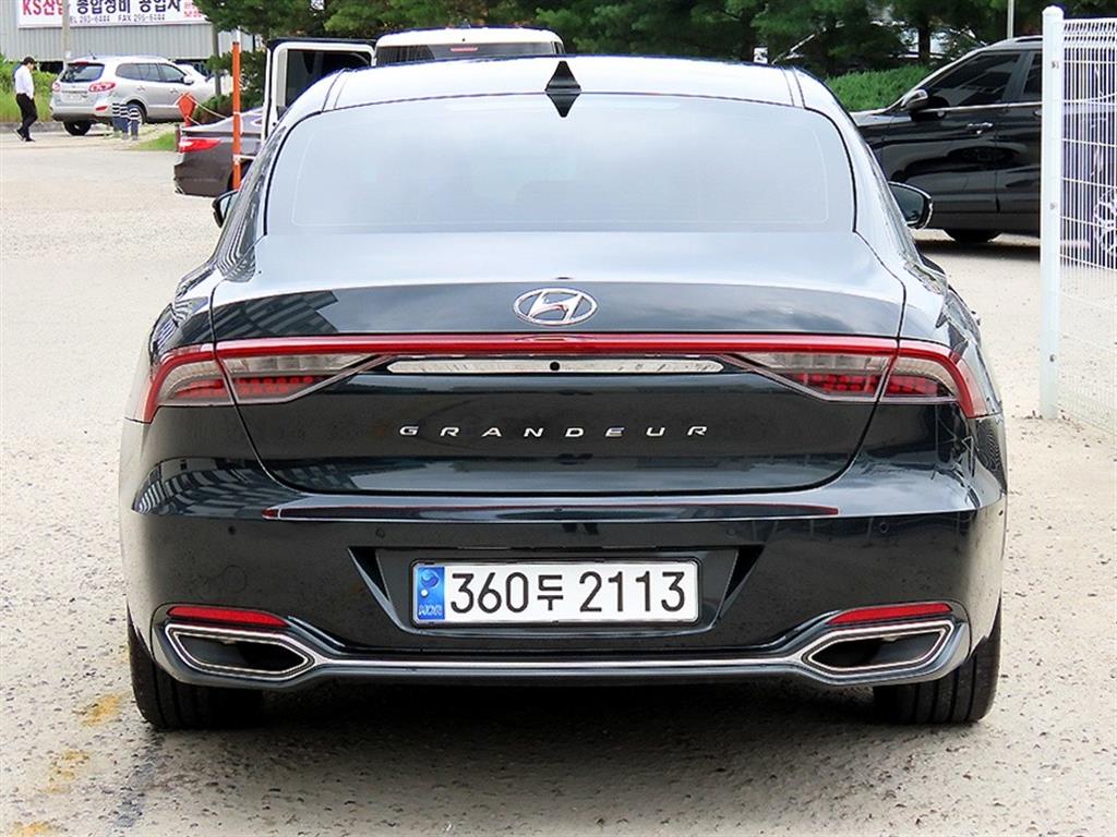 HYUNDAI Grandeur - Vista 4