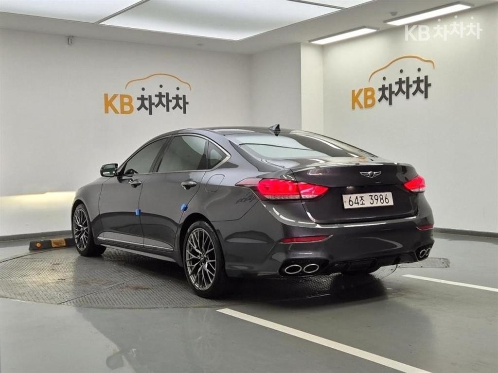 Genesis G80 - Vista 4