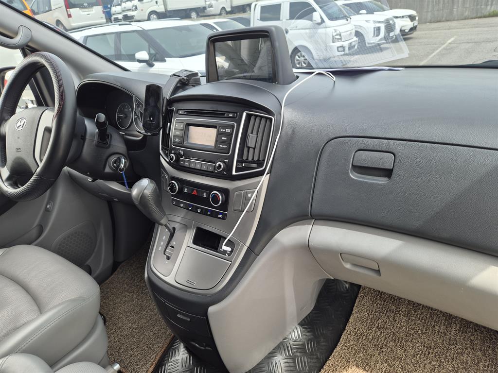 HYUNDAI Starex 2020 Blanco - Importación desde Corea - HF Imports Iquique - Foto 18
