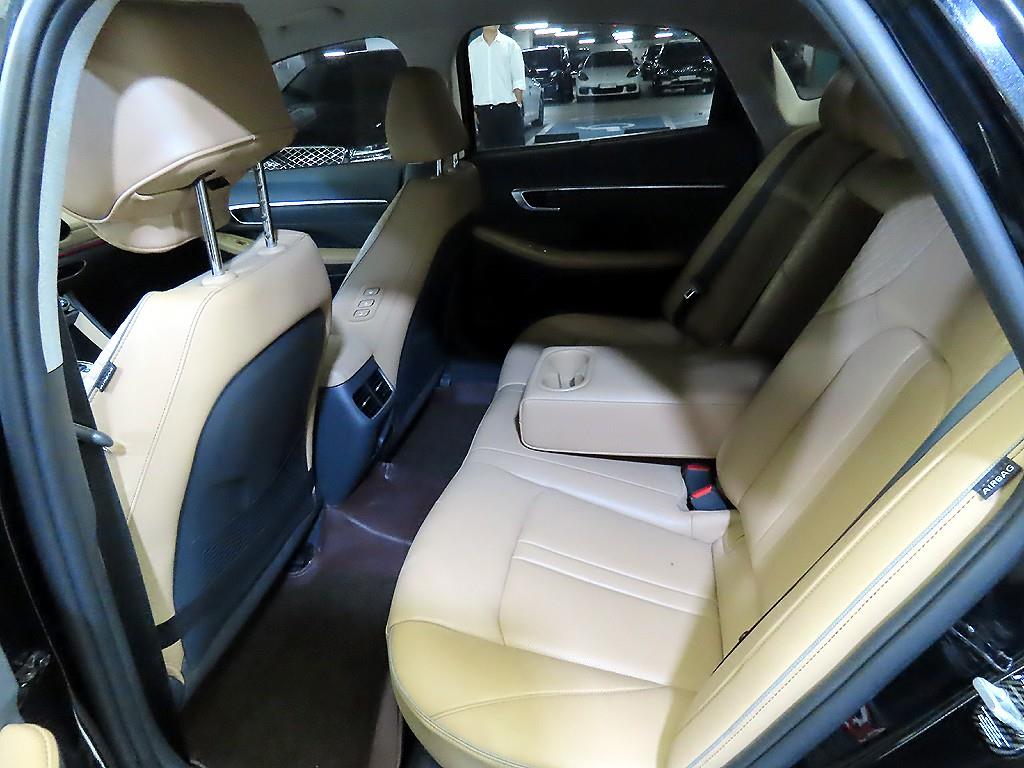HYUNDAI Sonata - Vista 7