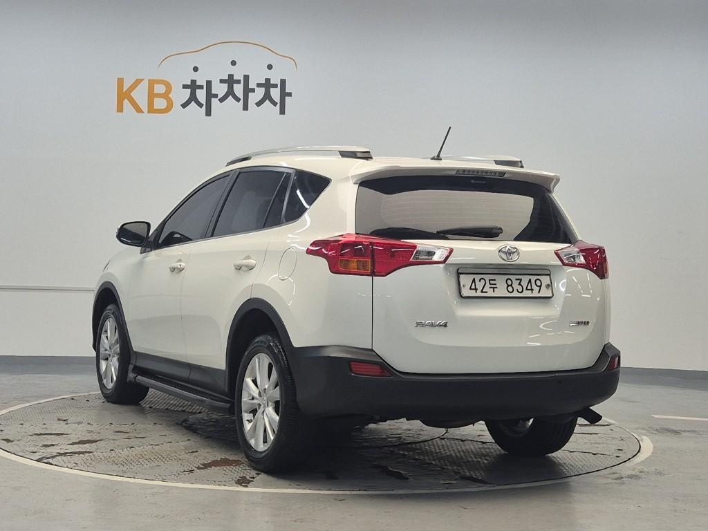 Toyota RAV4 - Vista 2
