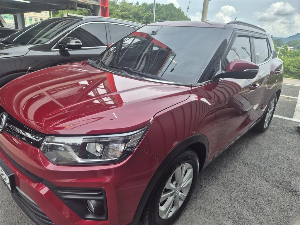 Ssangyong Tivoli - Vista 2
