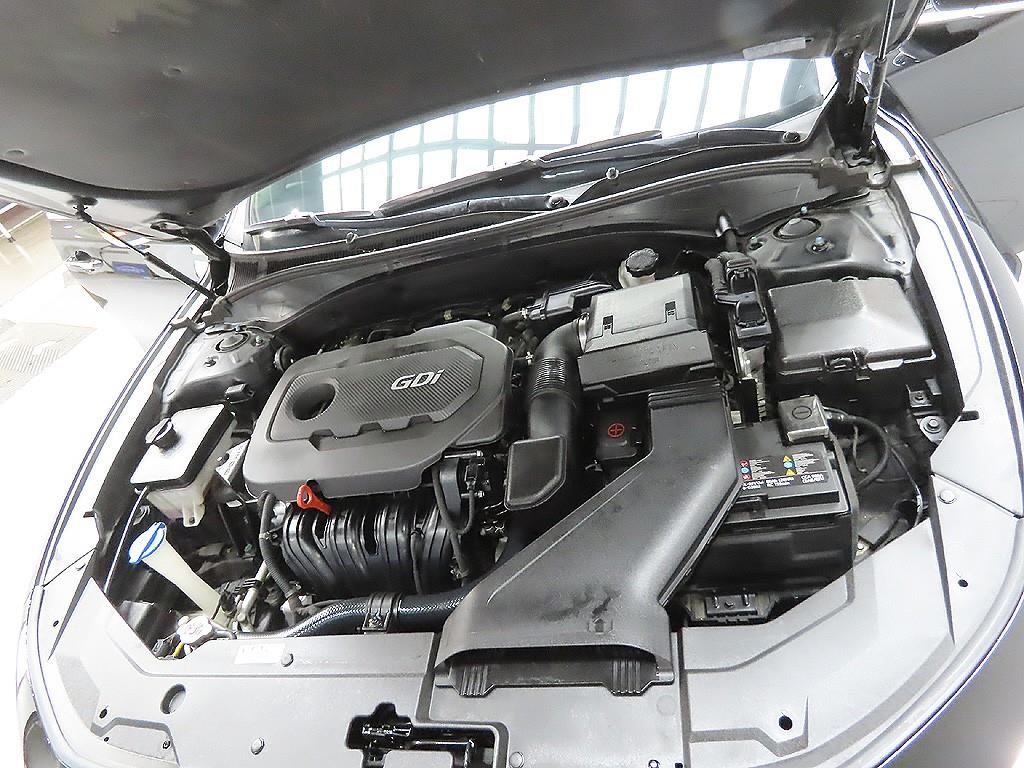 HYUNDAI Grandeur - Vista 7