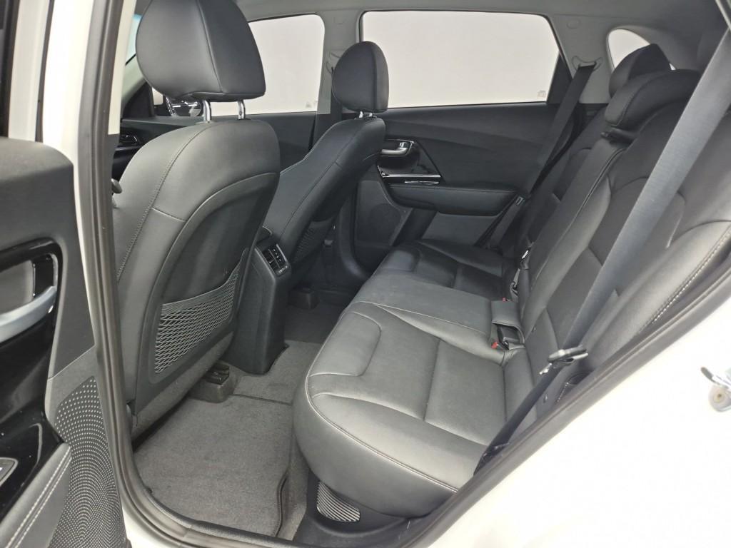 KIA Niro - Vista 12