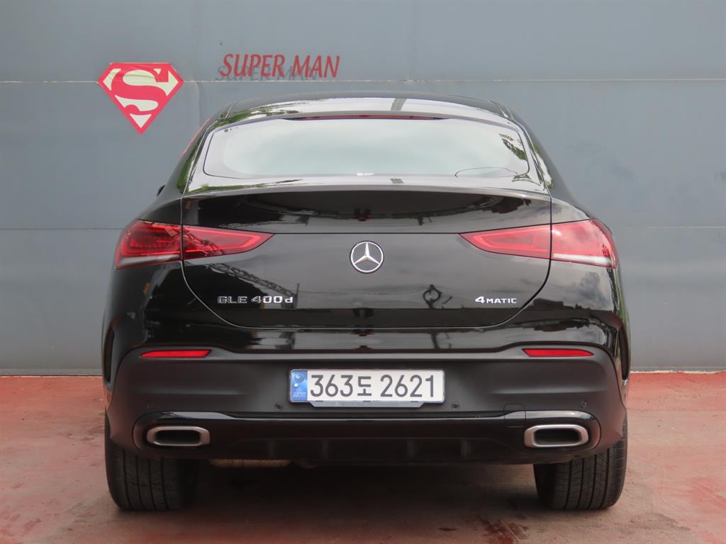 Mercedes Benz GLE Class - Vista 4